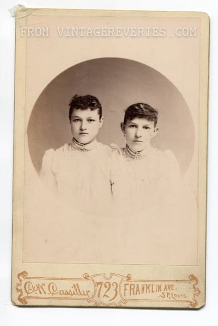 Sisters photograph st louis mo