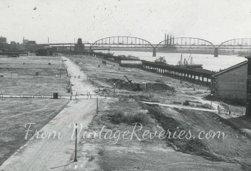 st louis riverfront before the arch
