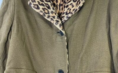 Leopard fabric lined olive green vintage coat – large